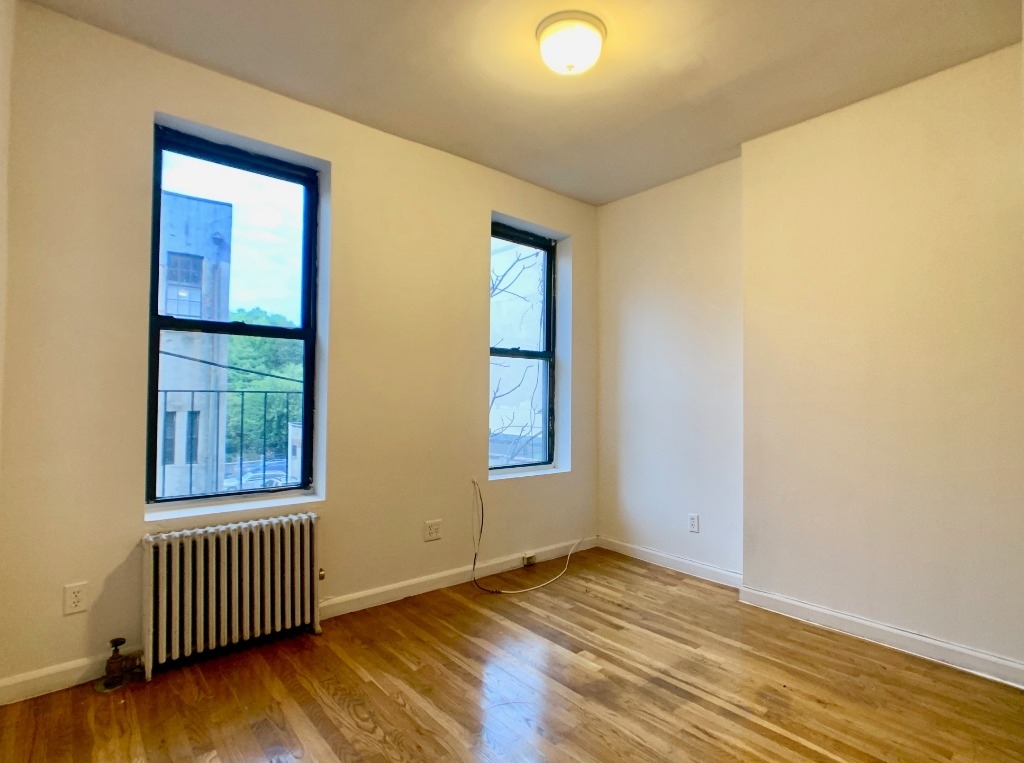 249 E 10th Street - Photo 1