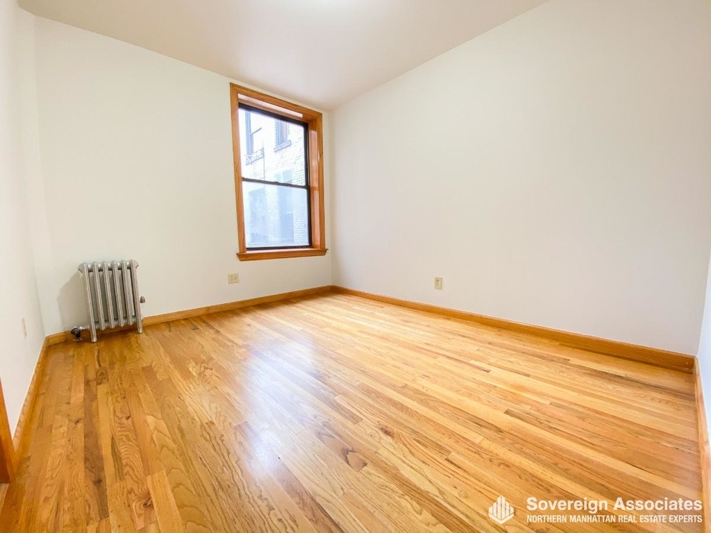 1803 Riverside Drive - Photo 3