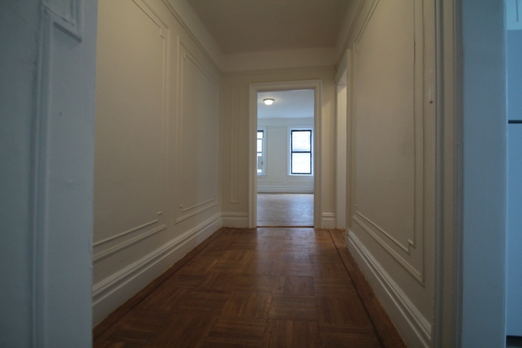 15 Magaw Place - Photo 3