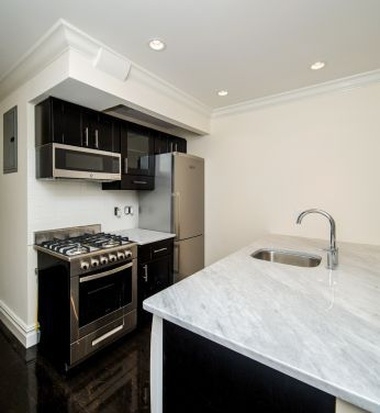 448 West 19th Street - Photo 2