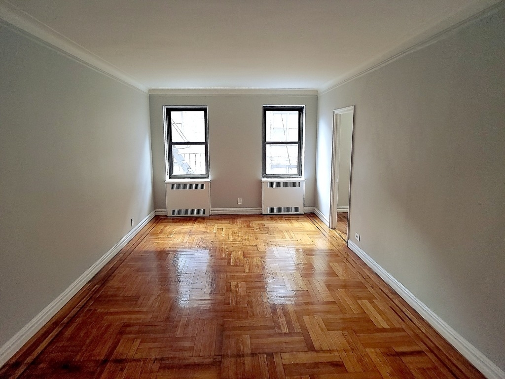 888 grand concourse  - Photo 1