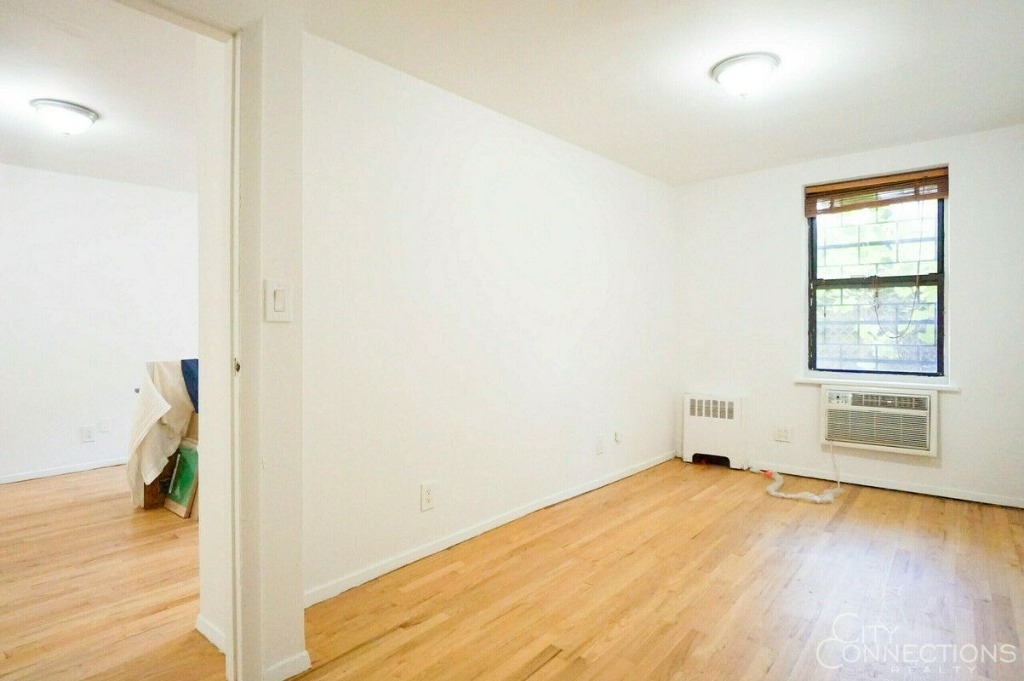 341 east 19 - Photo 4