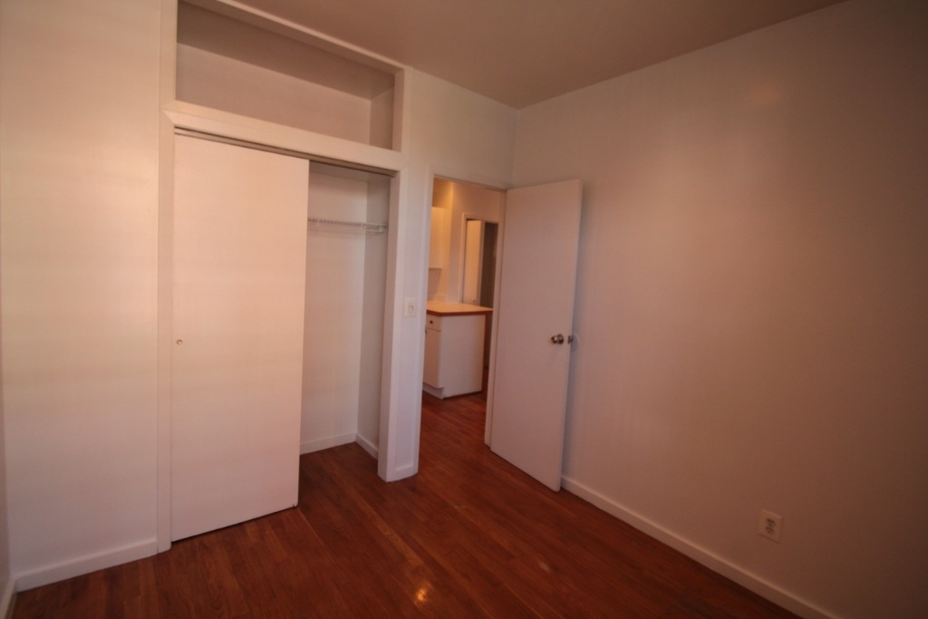 500 West 148th Street - Photo 4