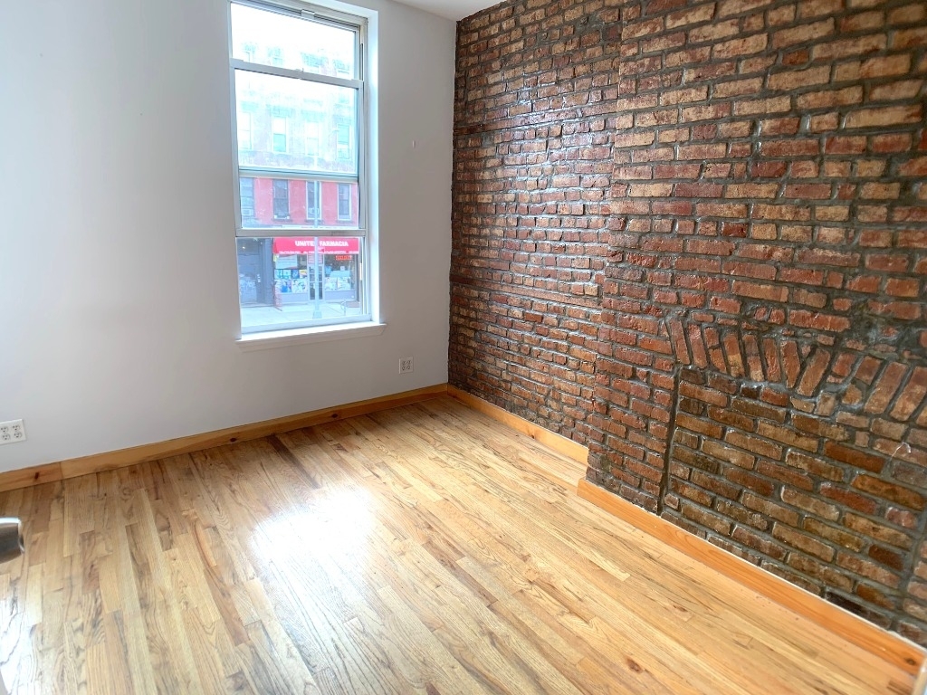 551 Grand St - Photo 9