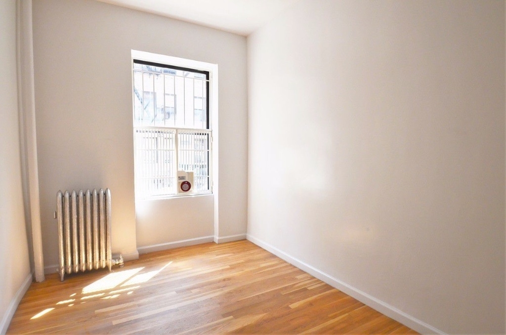 561 W 144th - Photo 5