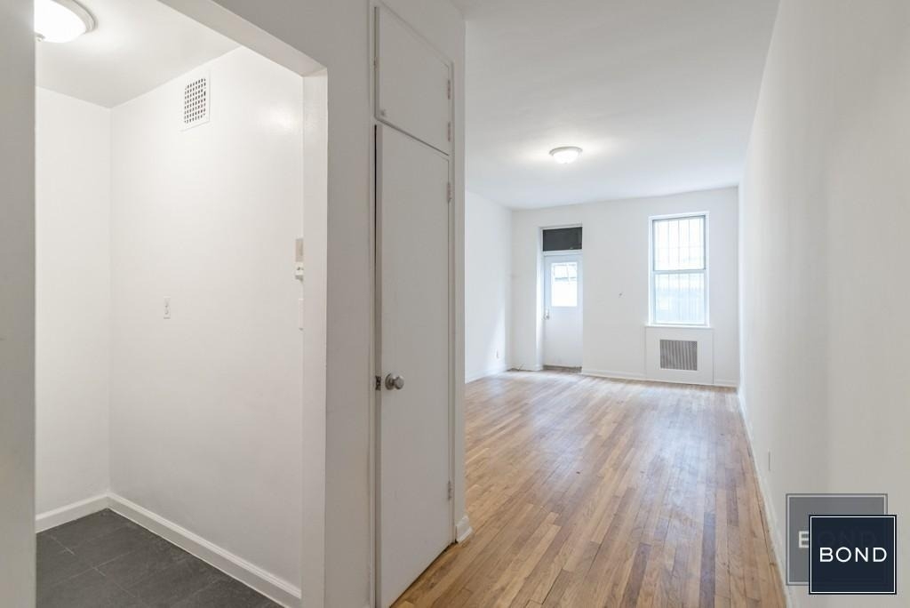 219 East 88 - Photo 1