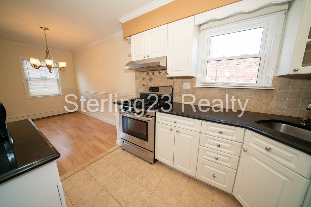 36-9 30th Street - Photo 2