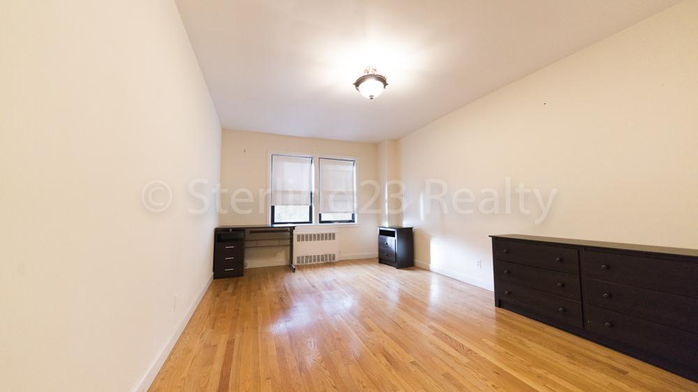 31-42 31st Street - Photo 7