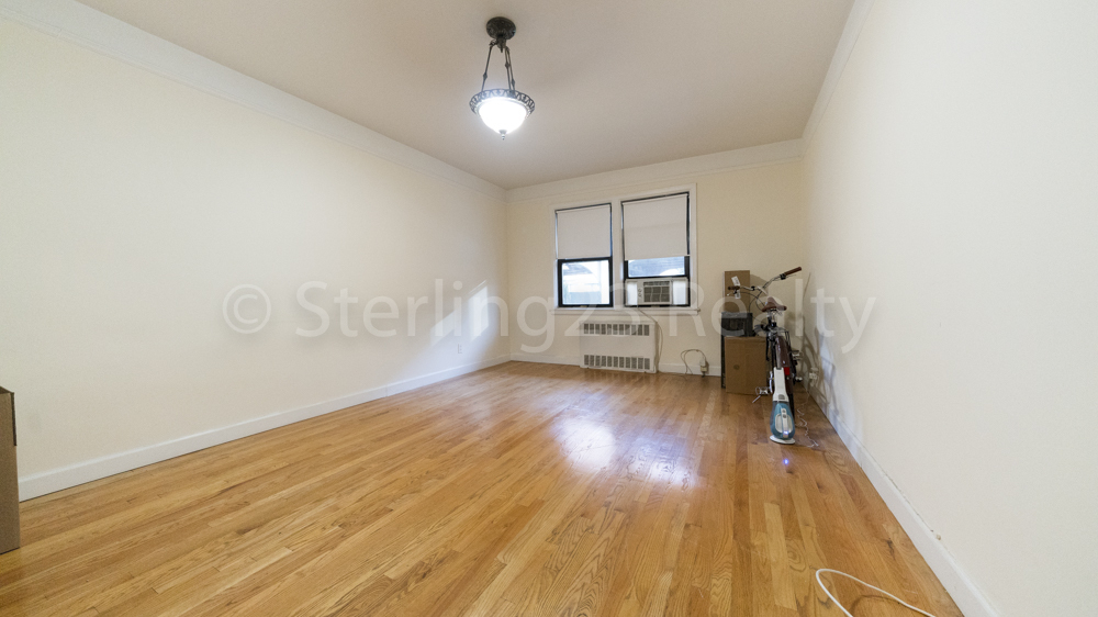 31-42 31st Street - Photo 4