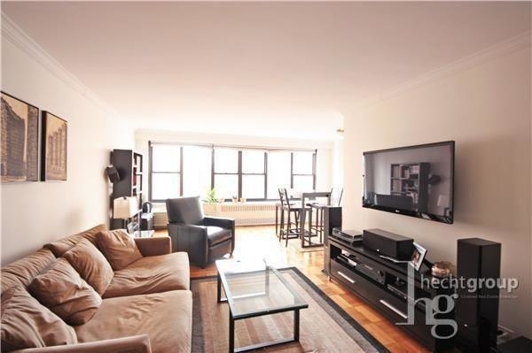 142 E 16 St - Photo 0