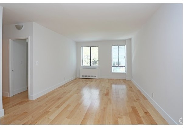 west 53rd street 9TH AVENUE  - Photo 3