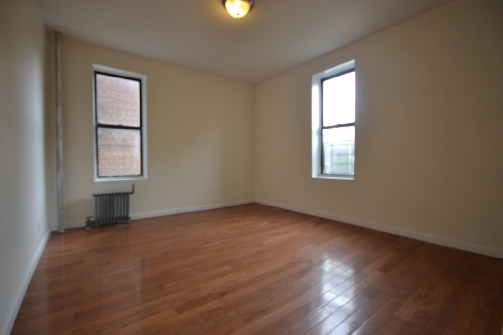 119-21 Metropolitan Ave - Photo 2