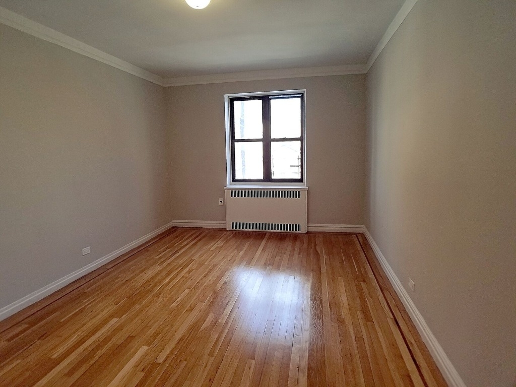 888 Grand Concourse - Photo 9