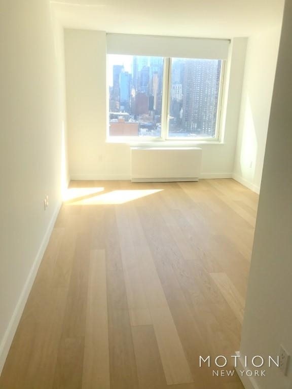 West 45th Street - Photo 6