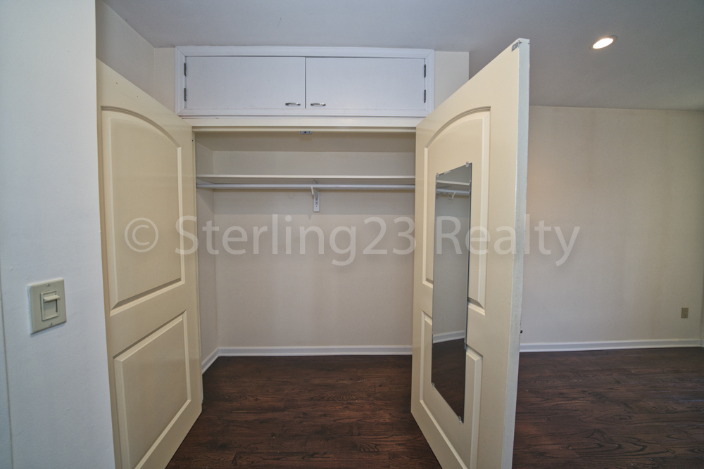 21-29 31st ave - Photo 3