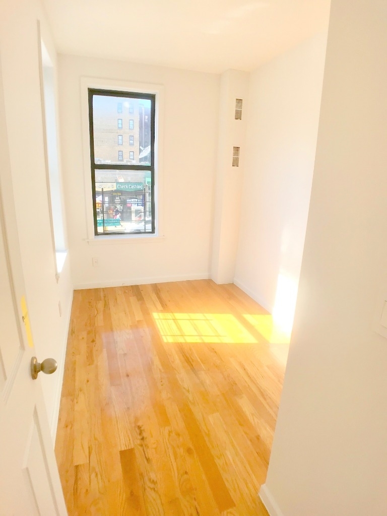 569 W 171st street - Photo 4