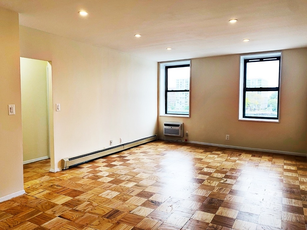 555 East 78th St - Photo 2