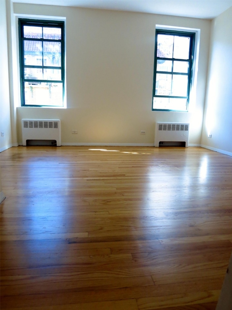 509 East 78th Street - Photo 1