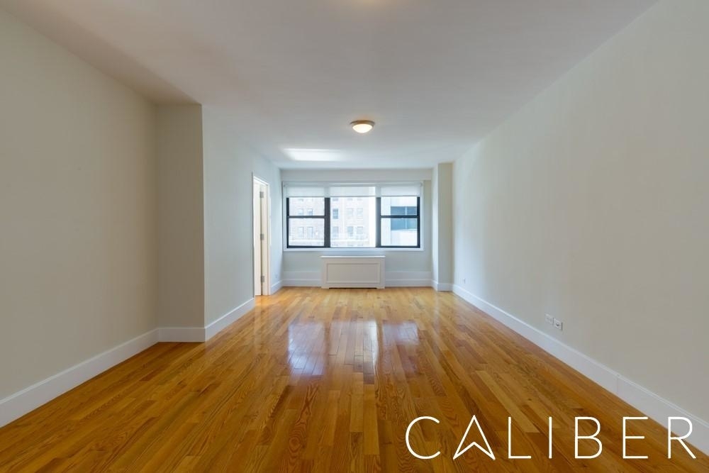 141 East 33rd Street - Photo 1