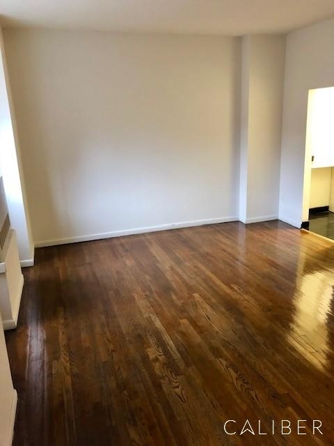 221 East 33rd Street - Photo 4