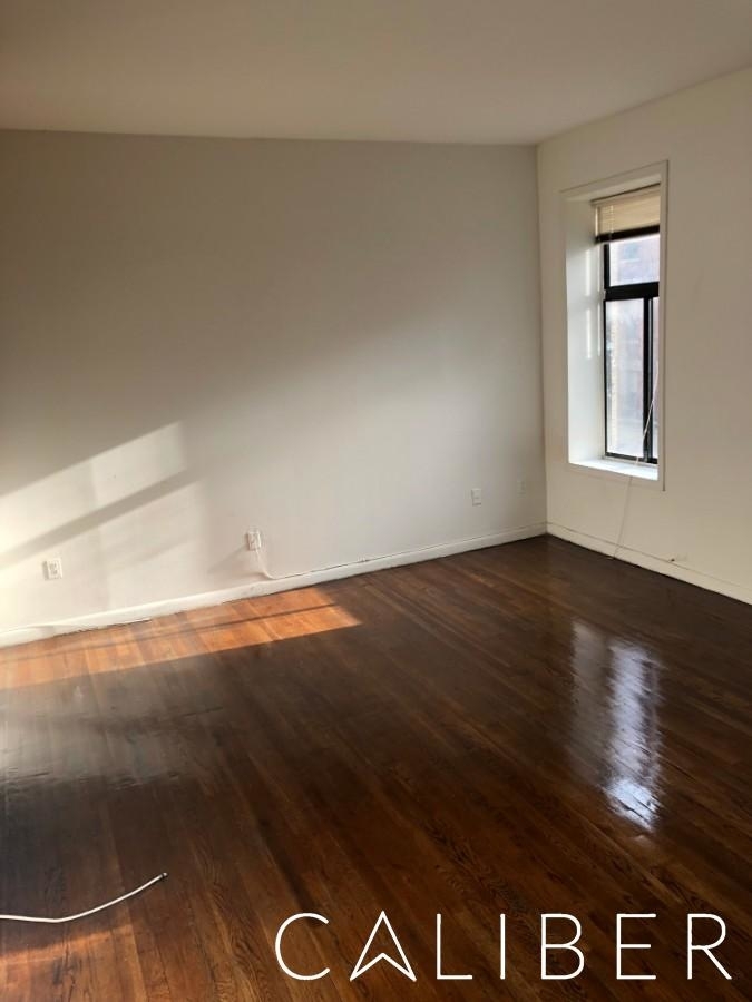 221 East 33rd Street - Photo 0