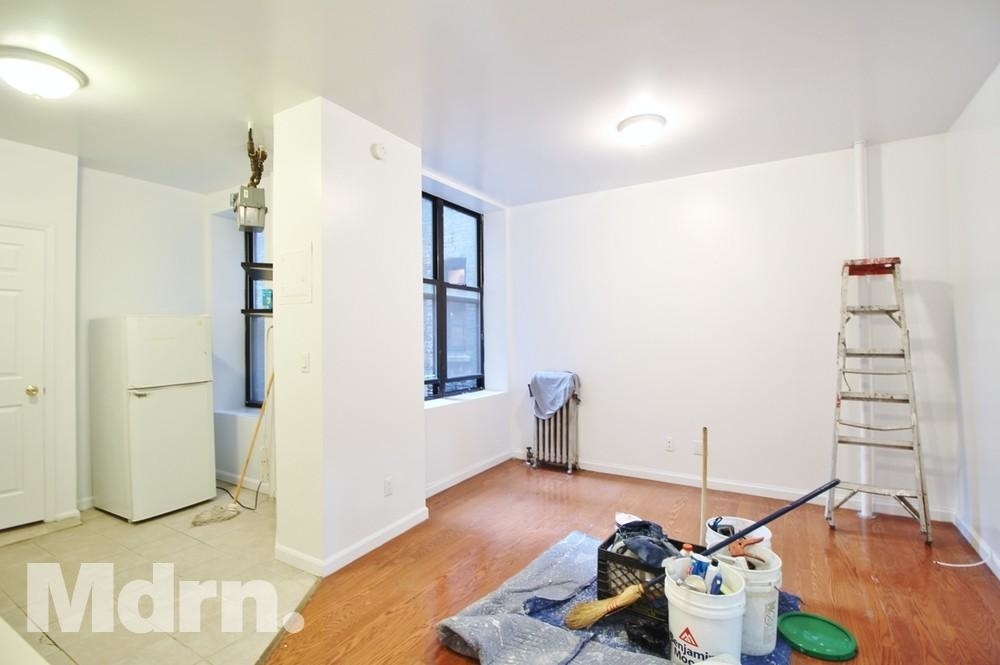 West 152nd Street - Photo 7