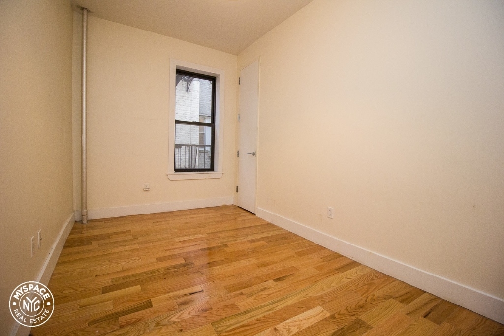 600 Park Pl  - Photo 1