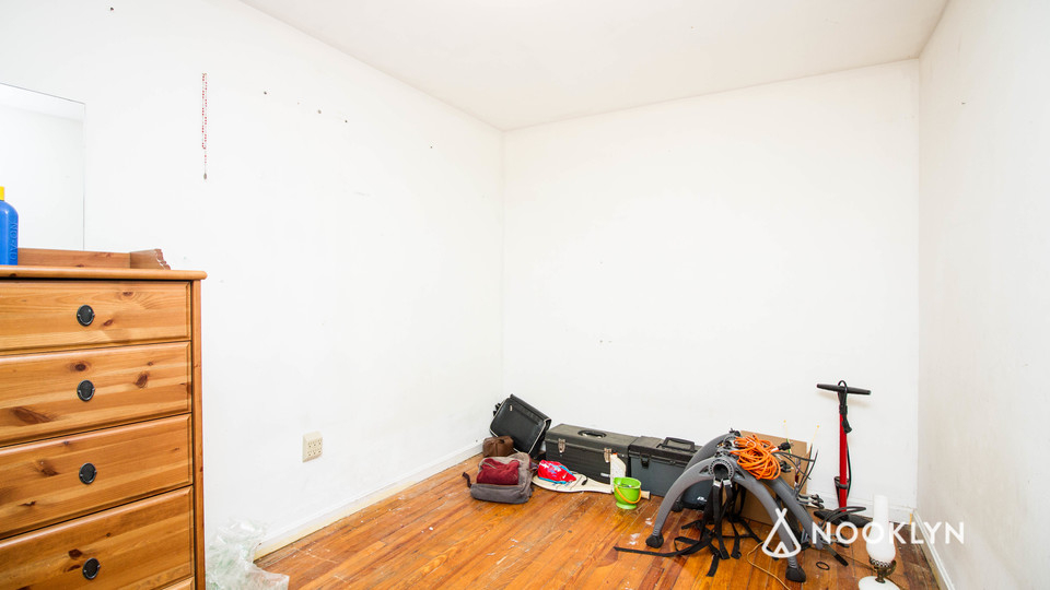 978 Metropolitan Ave  - Photo 8