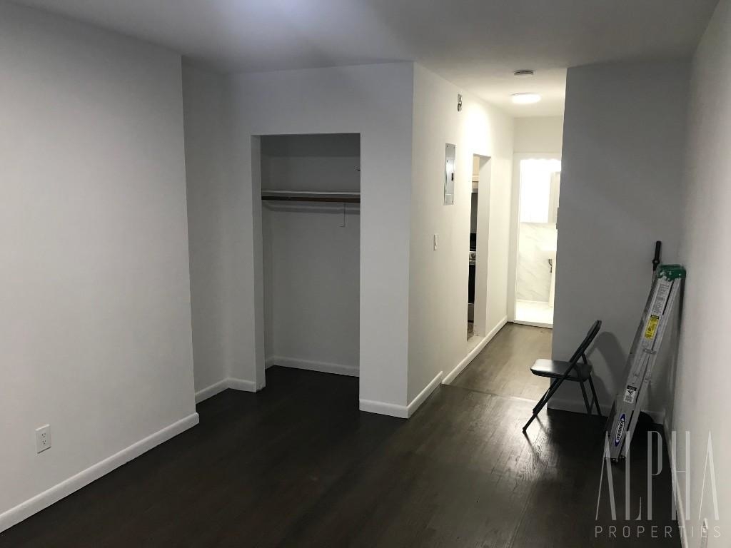 114 East 4th Street - Photo 1