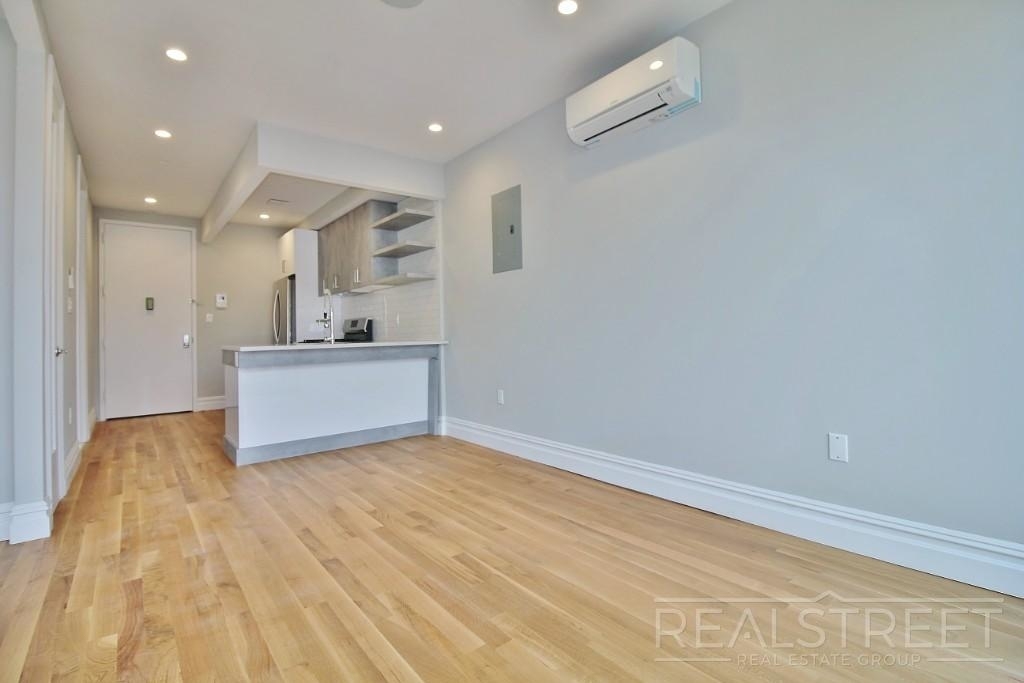 159 Hart Street - Photo 2