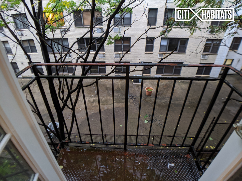 East 35th Street - Photo 0