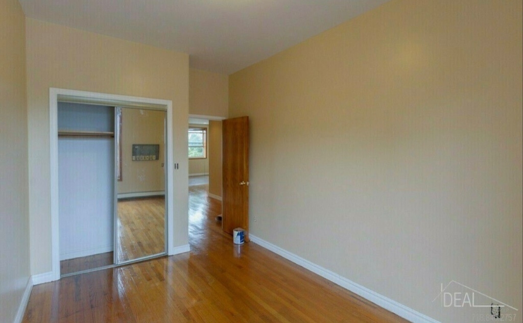 462 Third Avenue - Photo 5