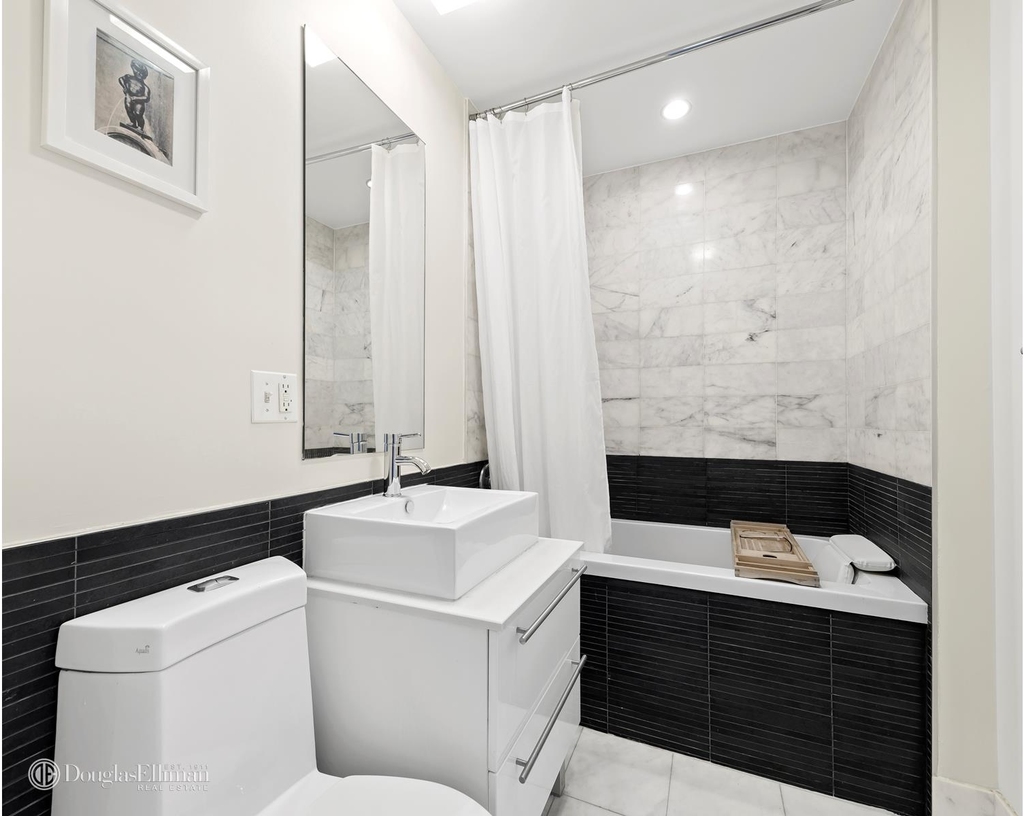 100 Maspeth Avenue - Photo 2