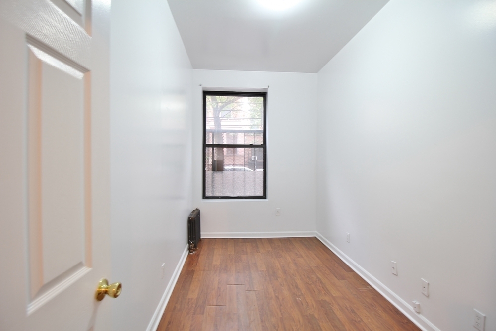 528 West 152nd - Photo 3