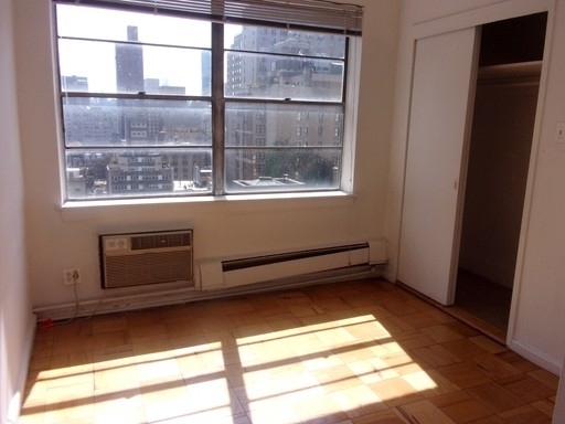 150 East 39th Street - Photo 4