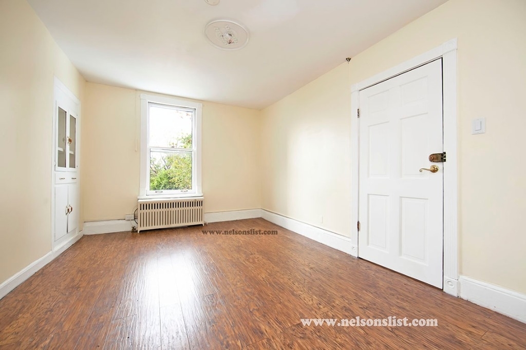 644 4th Avenue - Photo 2