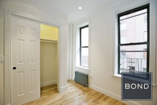 309 Mott Street - Photo 2