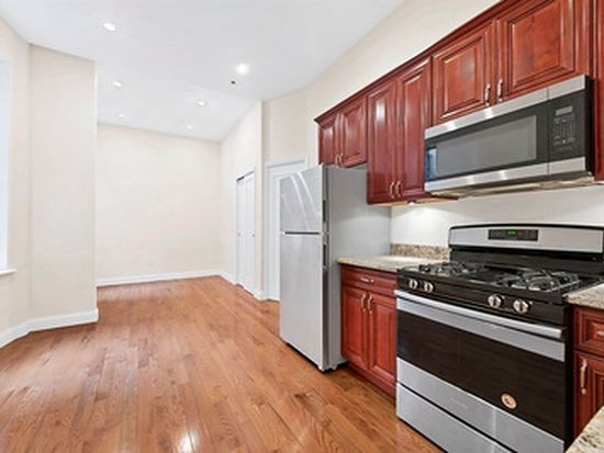 W 139 St - Photo 0