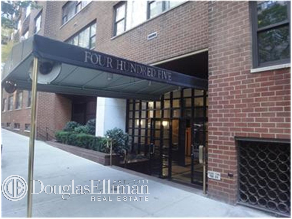 405 East 56th St - Photo 0