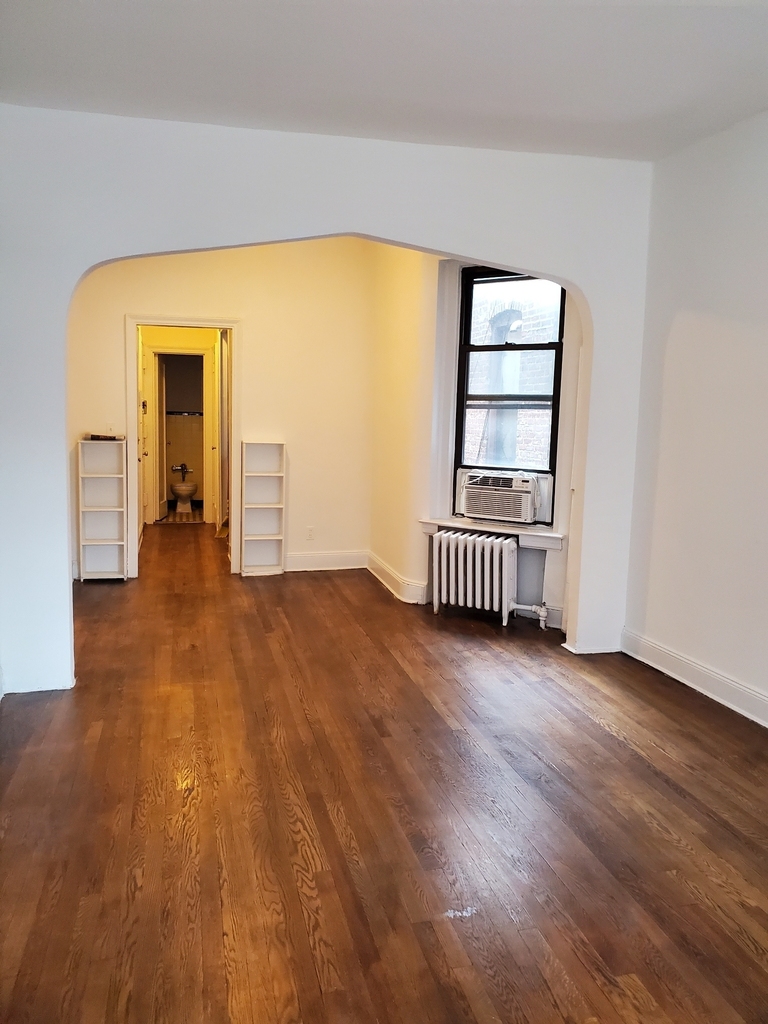 East 58th street  - Photo 1