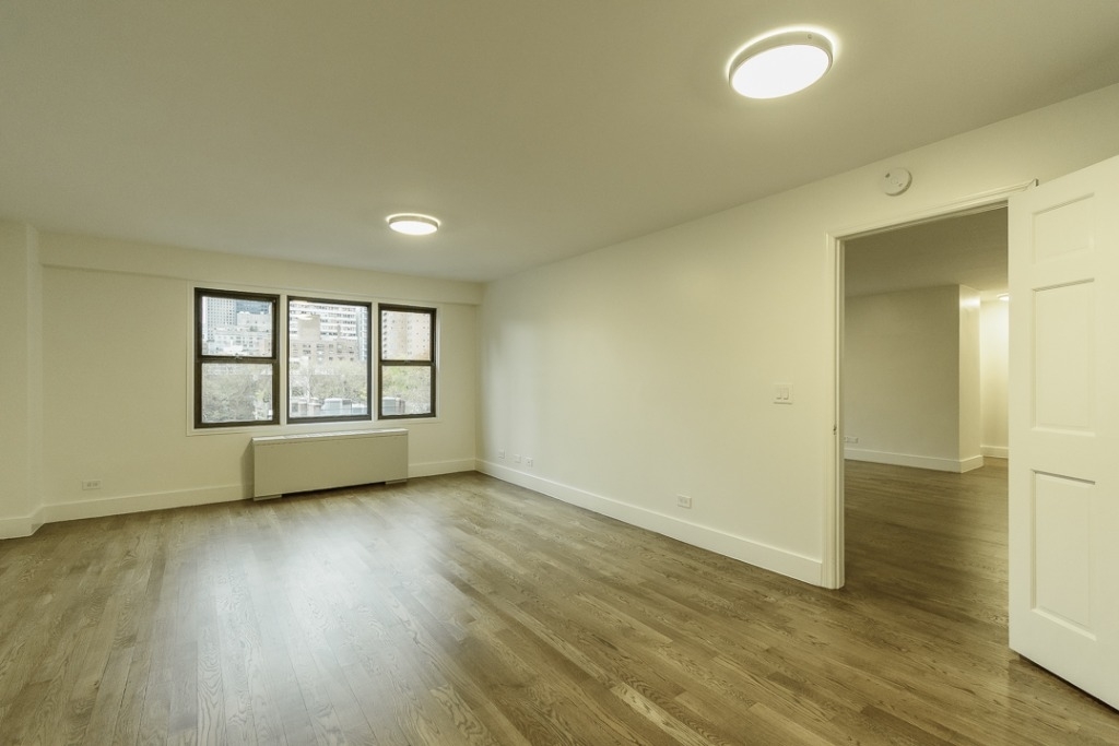 220 East 63rd Street - Photo 3