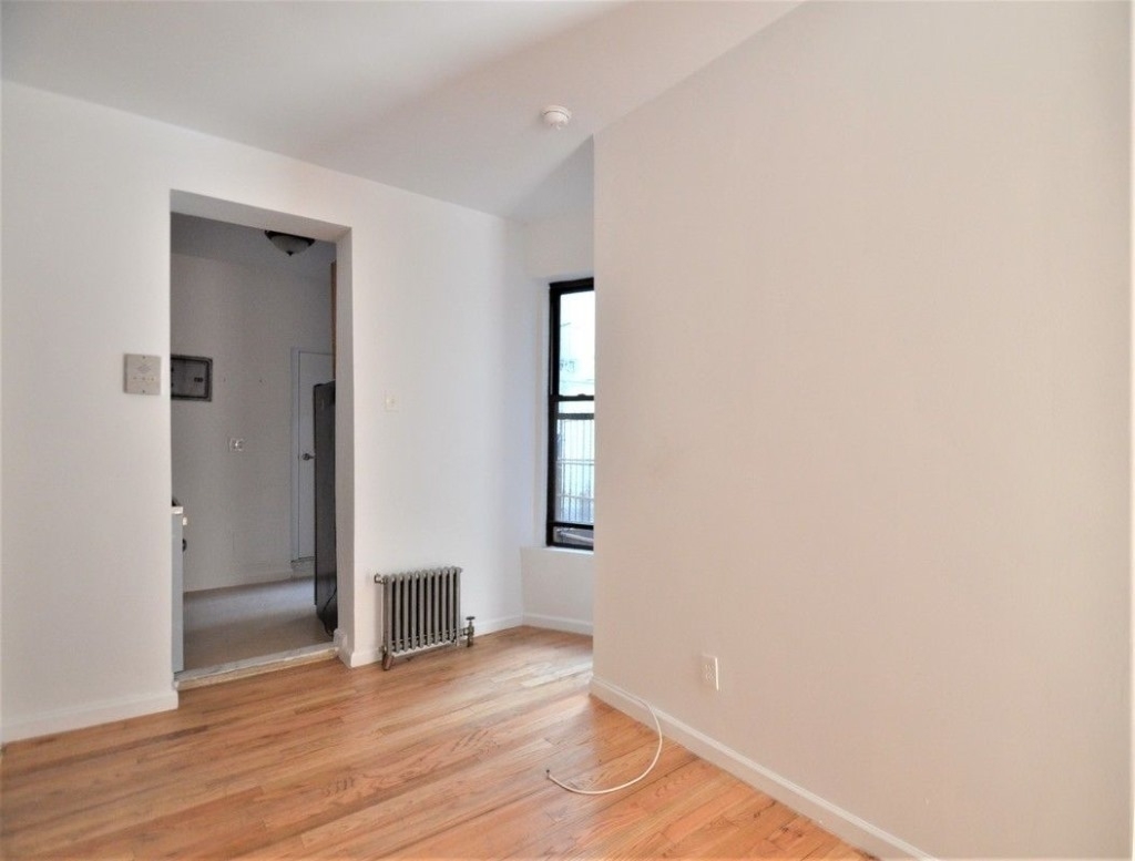 135 Amsterdam Avenue - Photo 8