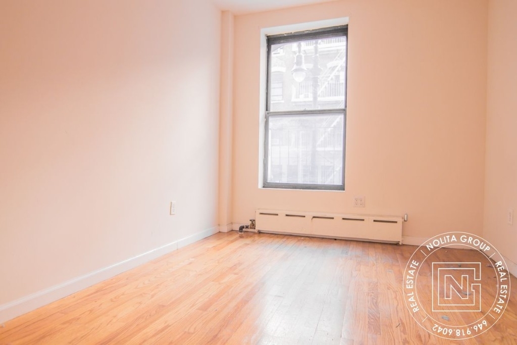 156 Allen St - 3 - Photo 1