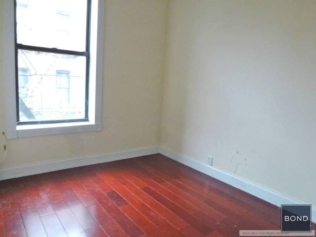 121 West 104 - Photo 3