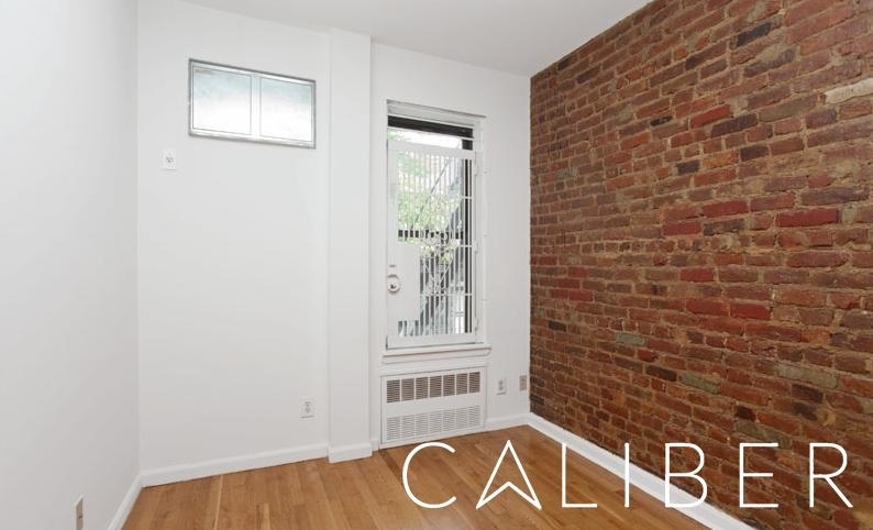 315 East 84th Street - Photo 2