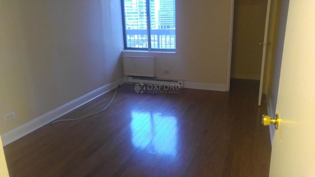 1990 Lexington Avenue - Photo 2