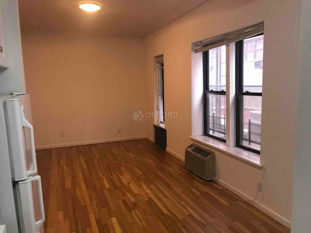 326 East 58th Street - Photo 1