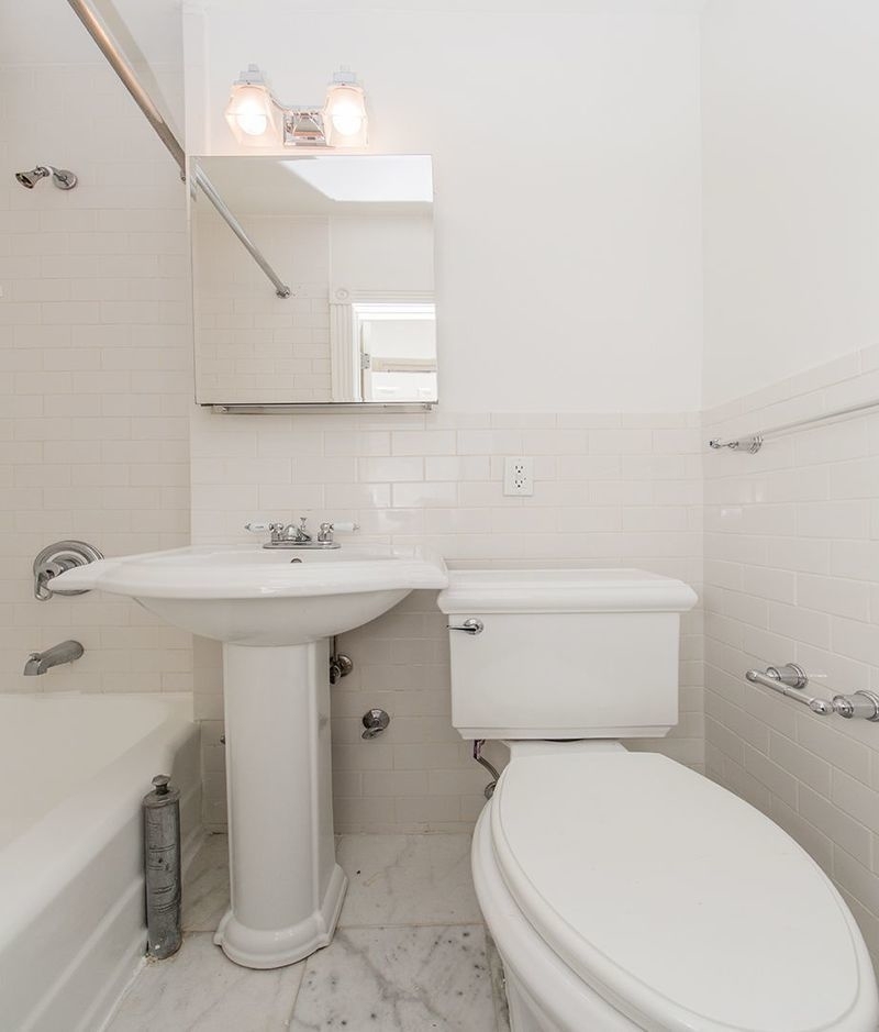 East 78th Street - Photo 2