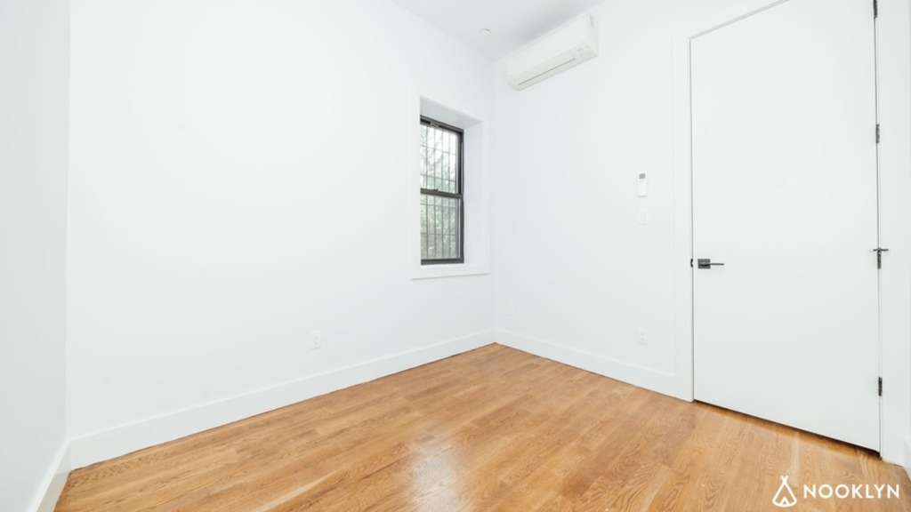 1337 Gates Ave, Brooklyn - Photo 6