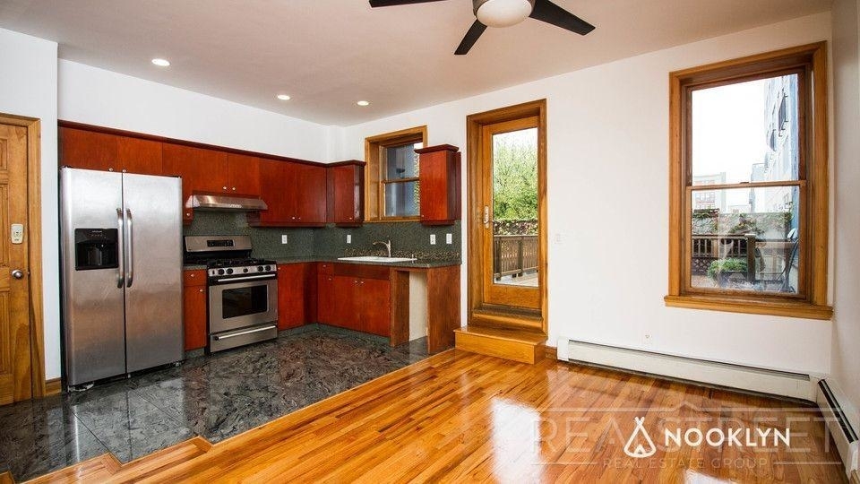 625 Washington Avenue - Photo 4